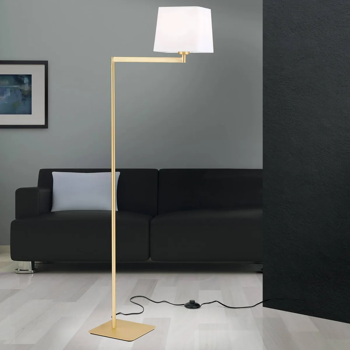 Textil-Stehlampe Carlton, messing matt von Orion in Weiß – Produktfoto