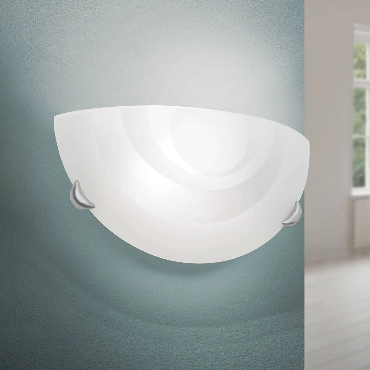 Wandlamp Ada van opaalglas, halfrond fra Orion i Opaalwit, Nikkel – produktbillede