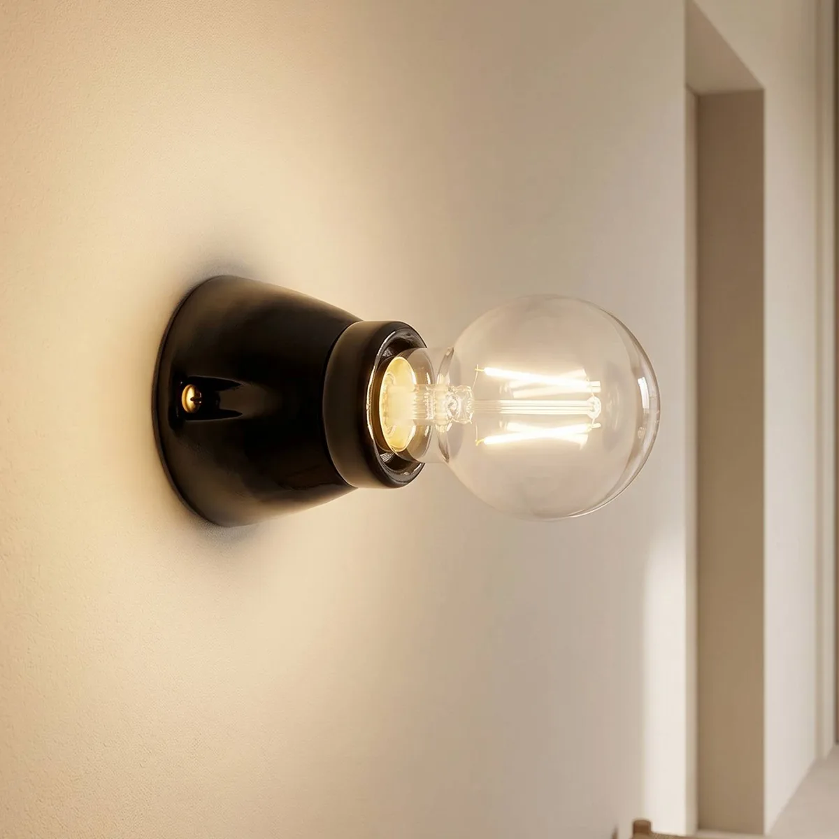 Wandlamp Frost van keramiek by Orion in Black – product photo
