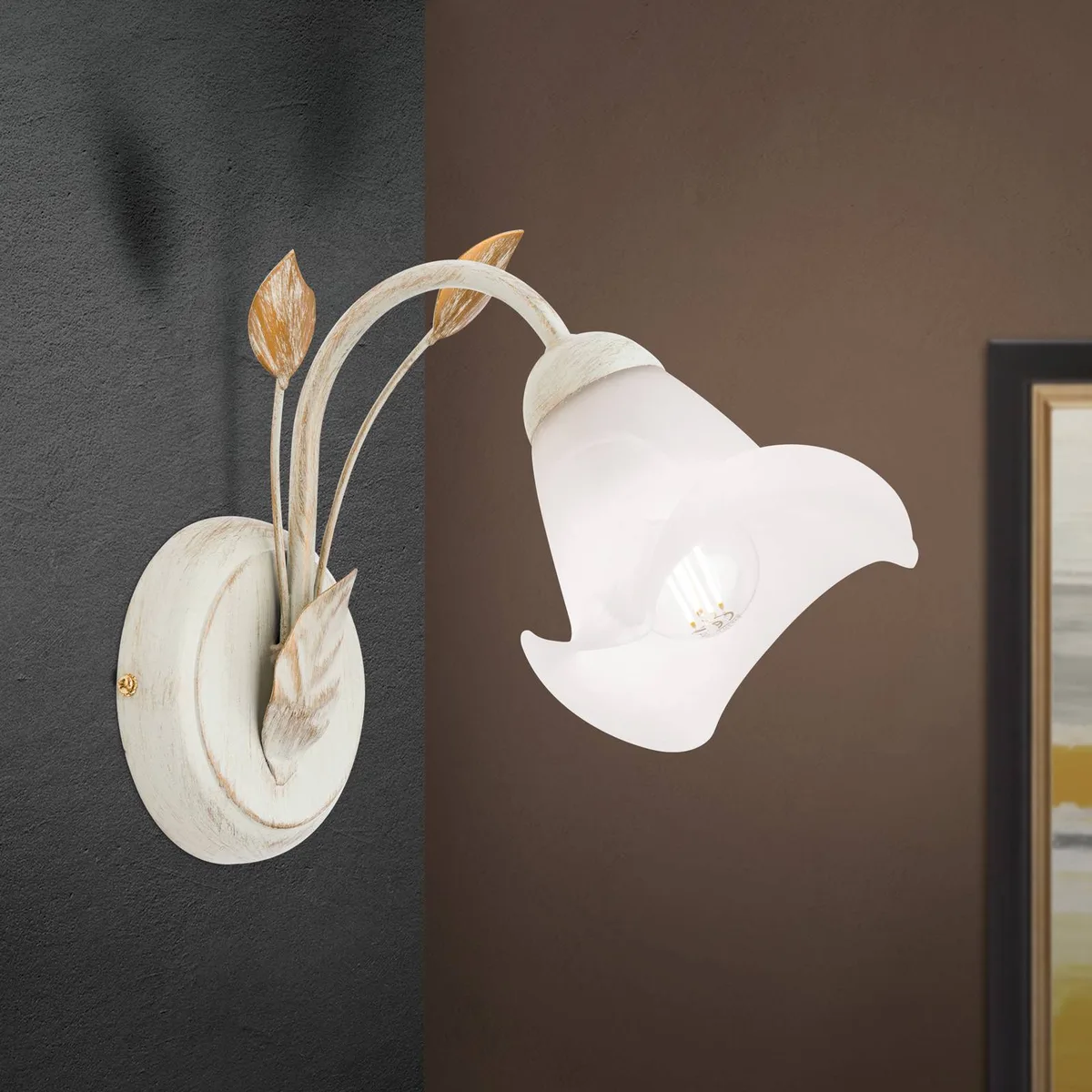 Wandlamp Sisi, Florentijnse stijl, ivoor-goud von Orion in Ivoor-goud, Opaalwit – Produktfoto