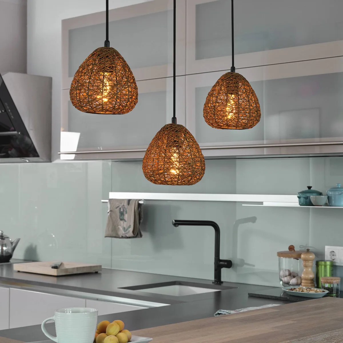 Decor Paper Drop suspension décorative linéaire avec abat-jour en papier, 3 lampes, avec douille E27, en papier et métal, IP20 de Osram en Beige – photo produit 2 sur 5