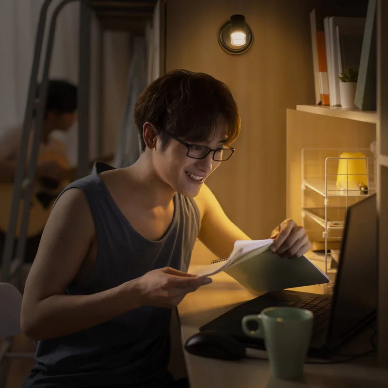 LED wandlamp op batterijen NIGHTLUX CYLINDER, touchdim från Osram i Svart – produktbild