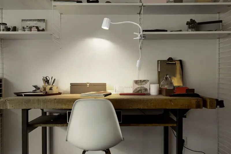 HOMELIGHTING Office Line Desk Trapezium Clip GU10 White 4099854464430 Klemmleuchte GU10 Weiß von Osram – Produktfoto 2 von 3
