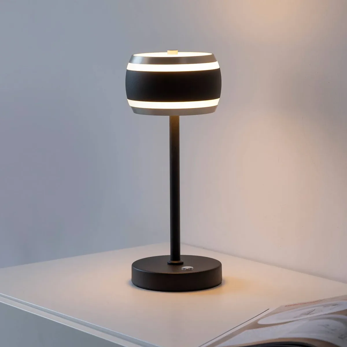 Accu-tafellamp PURE Falling Rings, black pearl/diamond, CCT van Paul Neuhaus in Zwarte parel, Diamant – productfoto