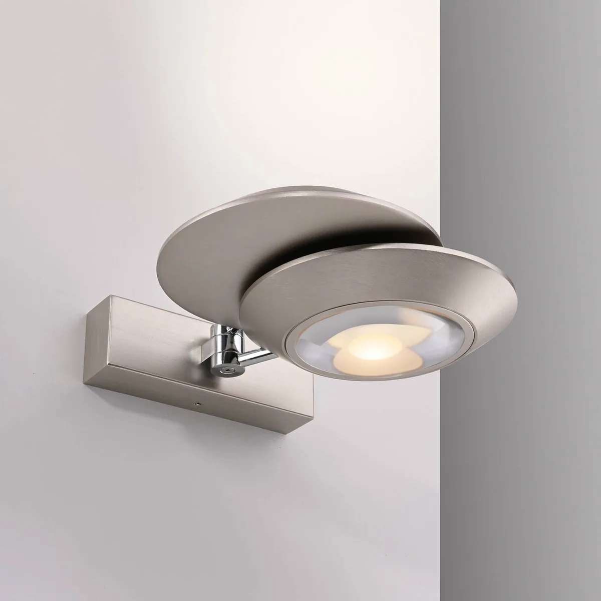 LED wandlamp PURE Oculis, zilverkleurig, 30 cm, ijzer, 2-lamps von Paul Neuhaus in Silber – Produktfoto