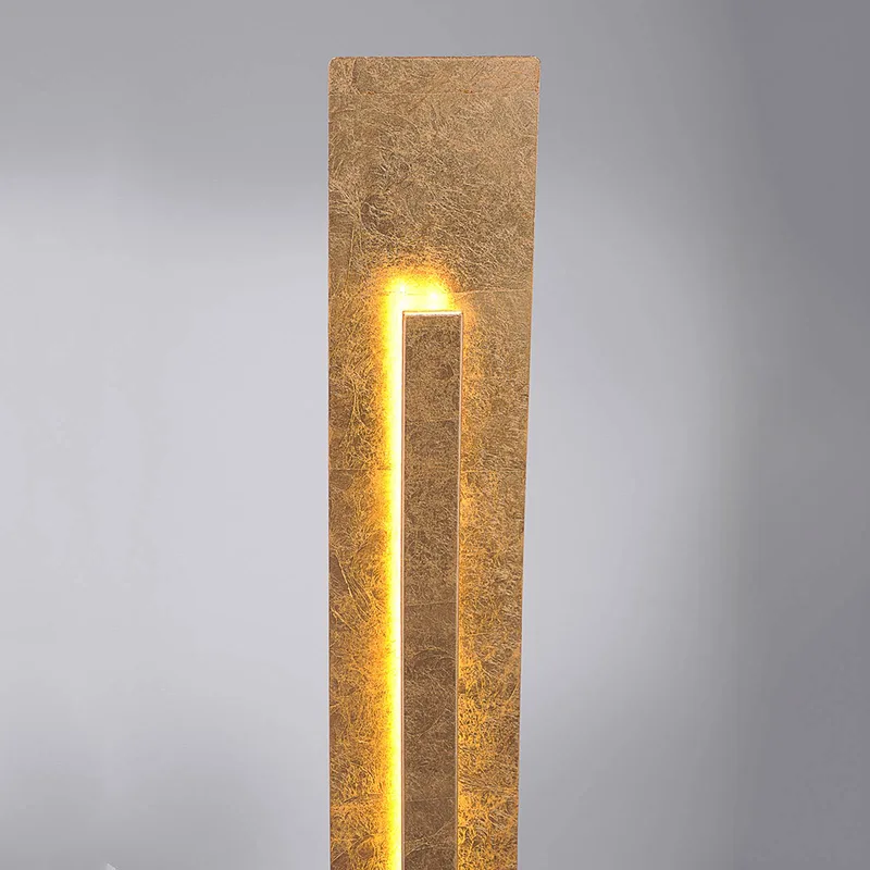 Nevis - moderne LED gulvlampe i bladguldslook fra Paul Neuhaus i Guld – produktbillede