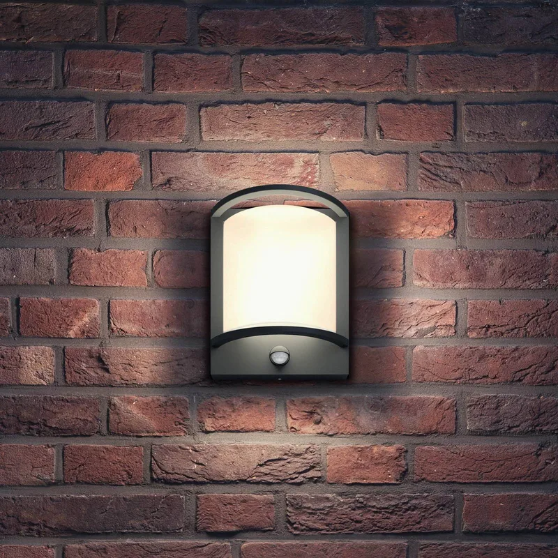 buitenwandlamp Samondra UE, sensor van Philips in Antraciet – productfoto