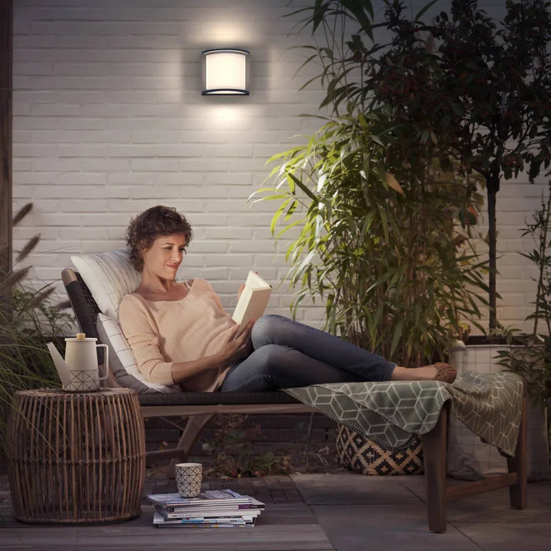 myGarden Samondra LED wandlamp van Philips in Antraciet, Wit – productfoto