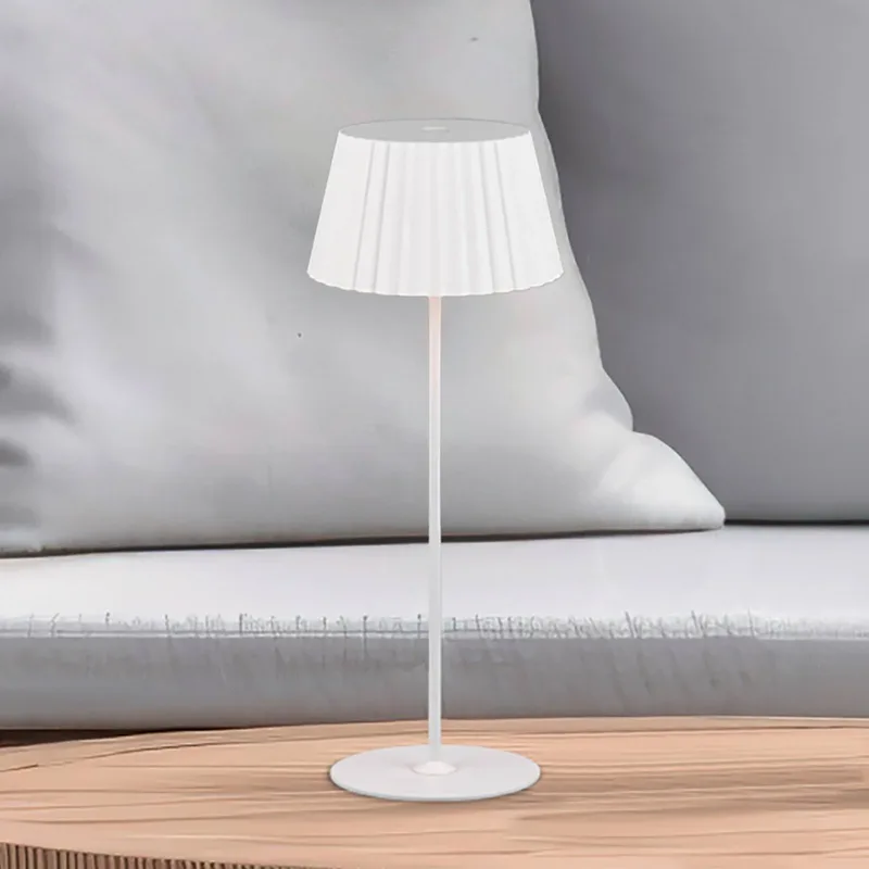 Suarez LED tafellamp, wit, hoogte 39 cm, metaal van Reality in Wit mat – productfoto