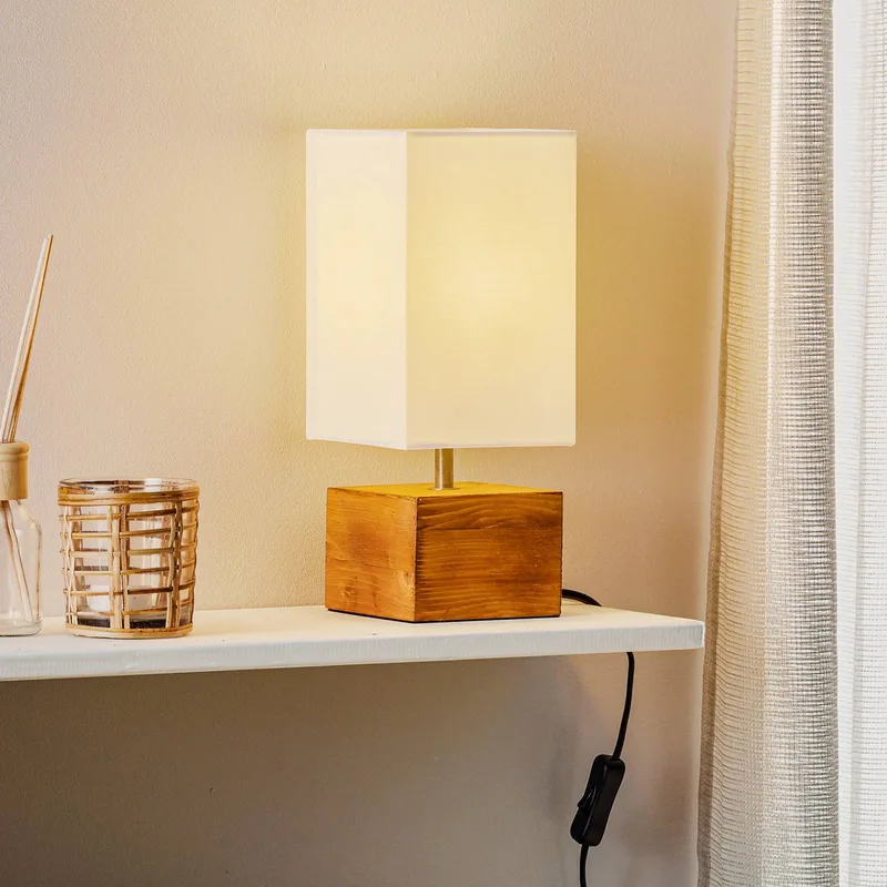Woody bordlampe med træfod, 12 cm x 12 cm fra Reality i Houtkleurig, Hvid – produktbillede