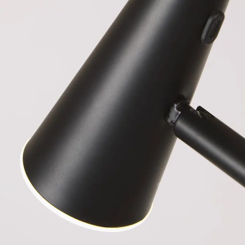 LED vloerlamp op accu 10450BK, zwart, hoogte 151 cm, metaal von Searchlight in Zwart mat – Produktfoto