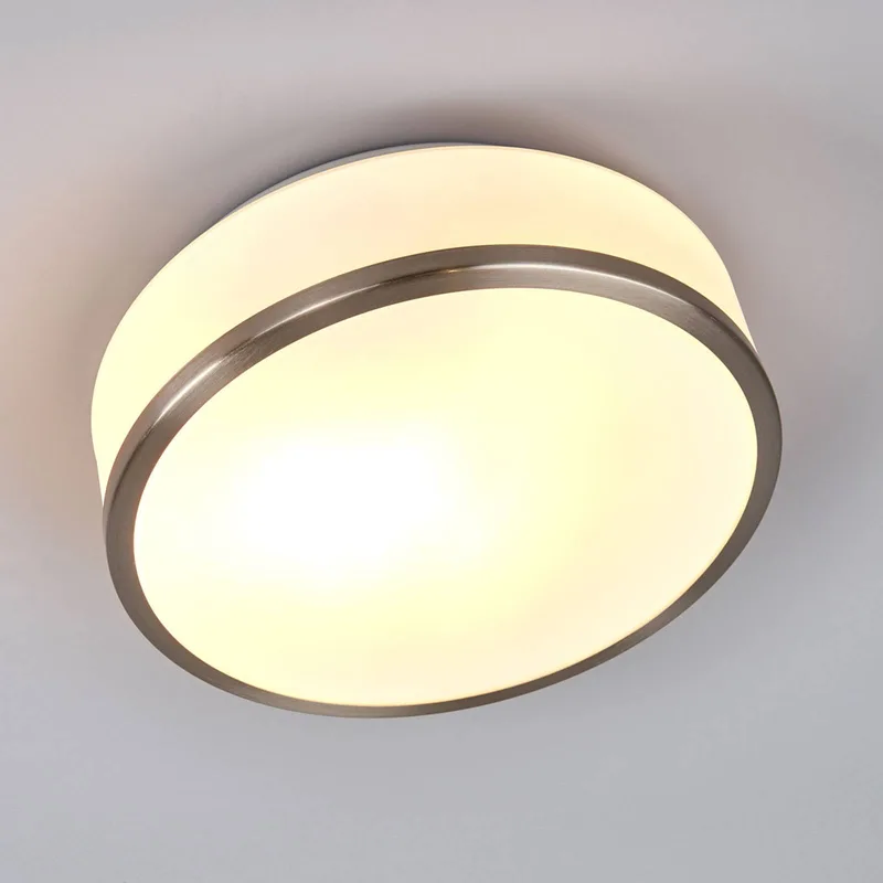 Plafondlamp Flush IP44, Ø 28cm, zilver gesatineerd by Searchlight in White, Gesatineerd zilver – product photo