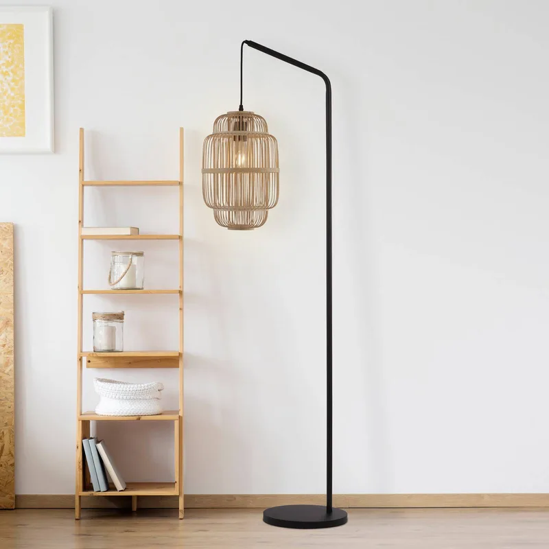Gulvlampe X Java, bambus fra Searchlight i Sort, Hout – produktbillede