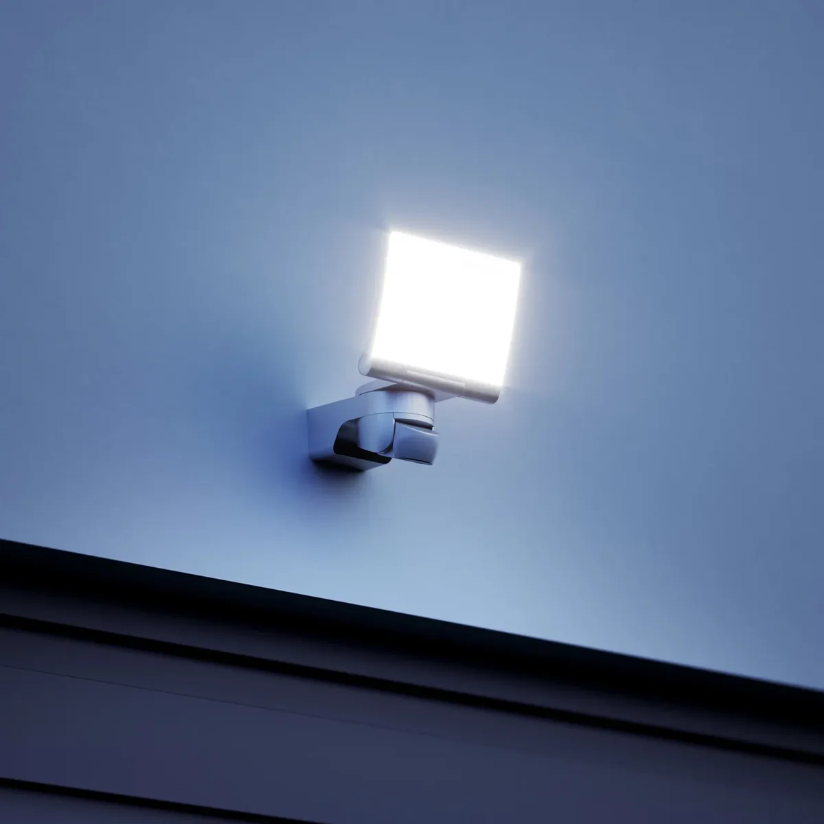 XLED Home 2 XL S sensor-buitenspot, wit, IP44 van Steinel – productfoto