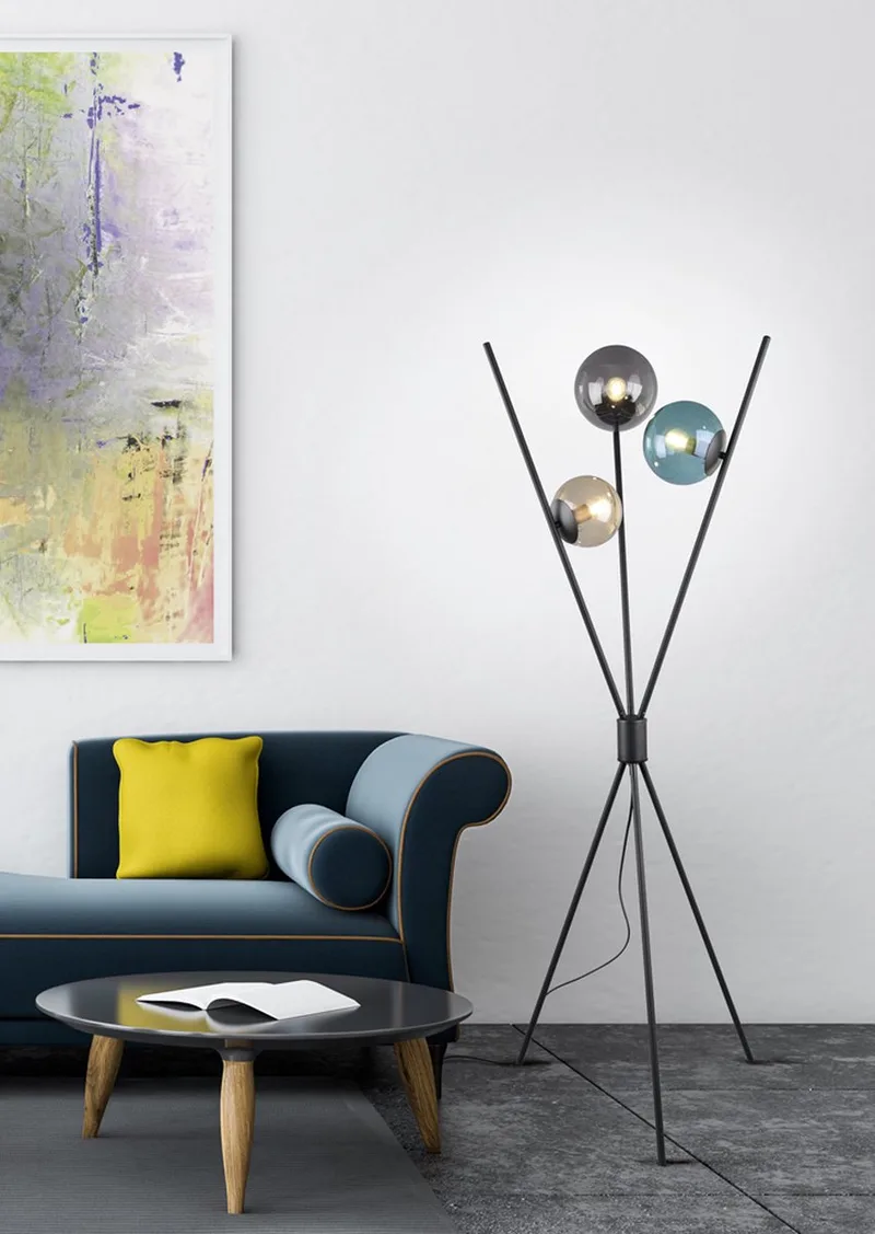 Lance Vloerlamp - Mat - excl. E14 från Trio i Svart – produktbild