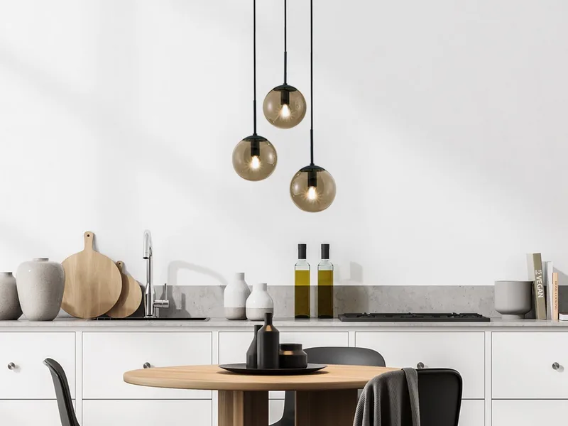 LED Pendelleuchte, LED wechselbar, Warmweiß, ausgefallene Cluster Lampe dreiflammig mit Glaskugeln aus Rauchglas de Trio en Noir – photo produit 2 sur 5