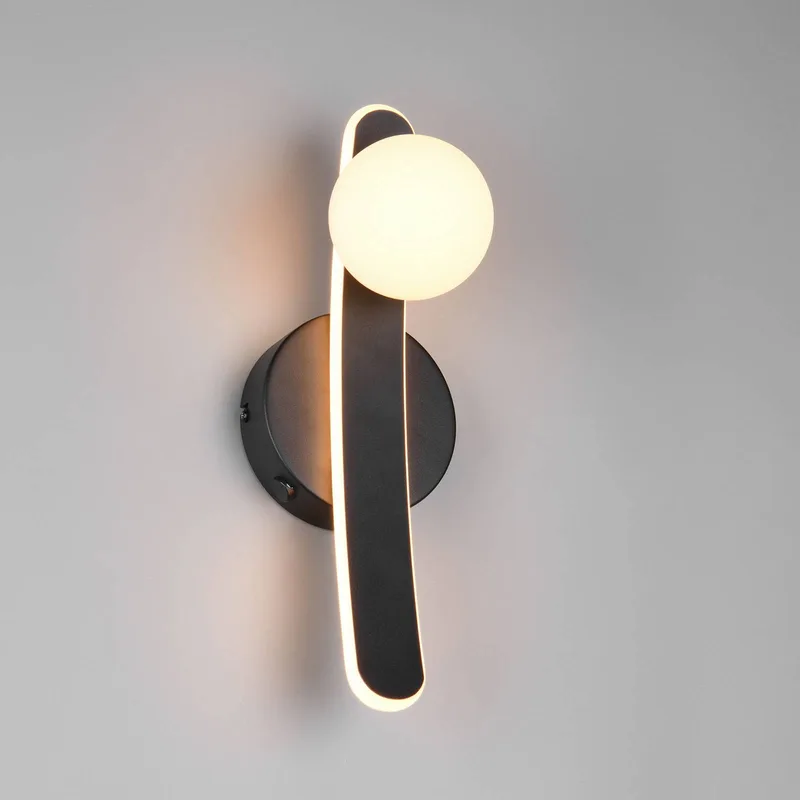 LED wandlamp Napoli, matzwart, hoogte 34 cm, metaal CCT van Trio in Zwart mat – productfoto