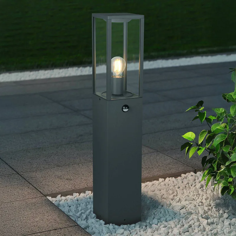 Sensor-tuinpadverlichting GARONNE, hoogte 80 cm, metaal IP44 van Trio in Antraciet – productfoto