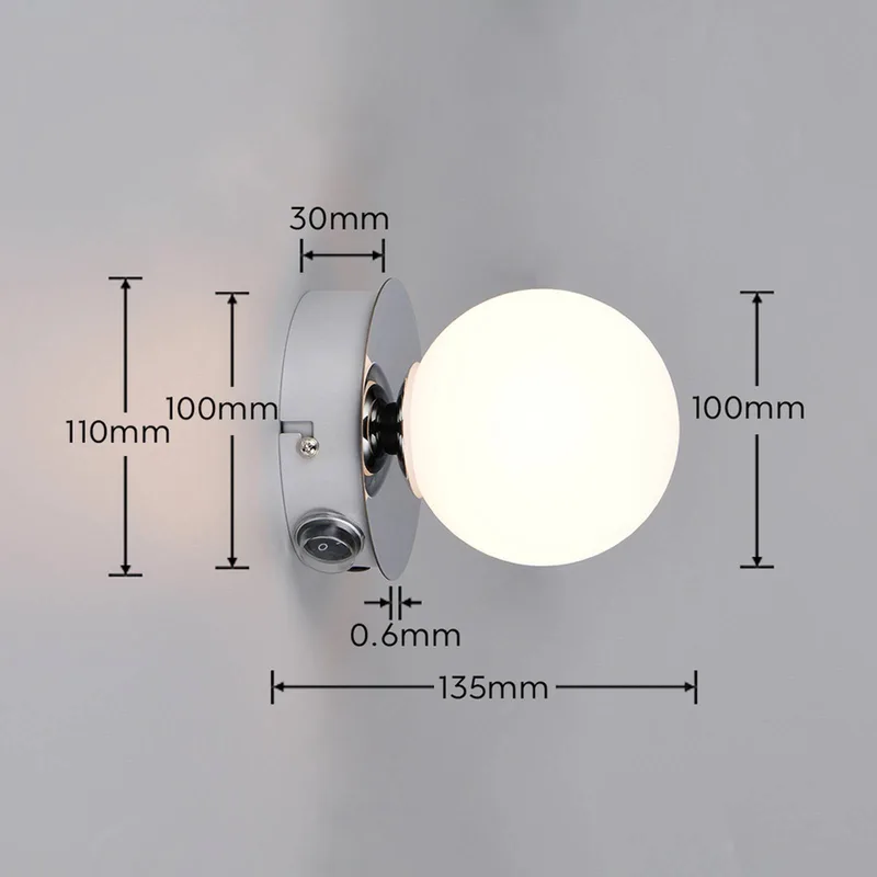 Wandlamp Alfio, Ø 11 cm, chroomkleurig, metaal/glas, IP44 från Trio i Krom, Vit – produktbild