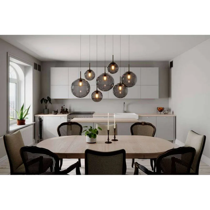 By Rydens hanglamp Laura, lengte 86 cm, 7-lamps, rookgrijs från By Rydéns i Svart, Rookgrijs – produktbild 2 av 4