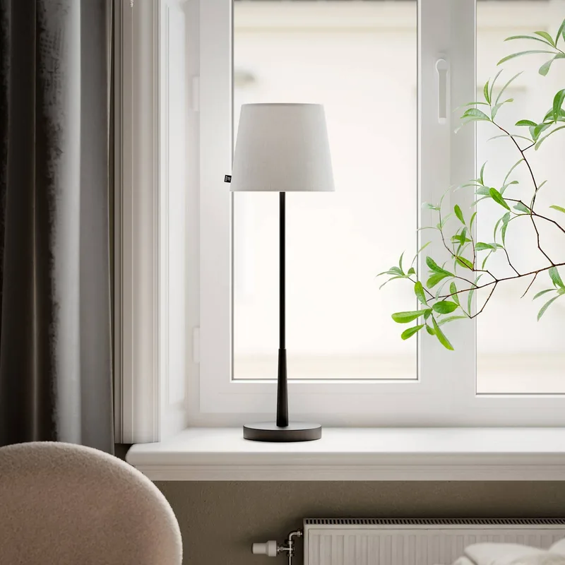 By Rydens tafellamp Lumi, 69 cm, zwart/wit, textiel från By Rydéns i Svart, Vit – produktbild 1 av 2