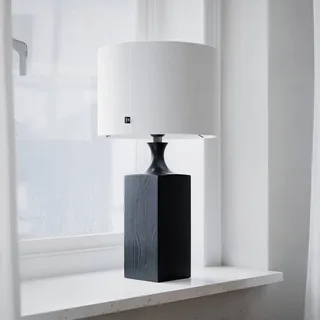 By Rydens lampe de table Woody, hauteur 56 cm, noir/blanc, bois de By Rydéns en Noir, Blanc – photo produit 1 sur 3