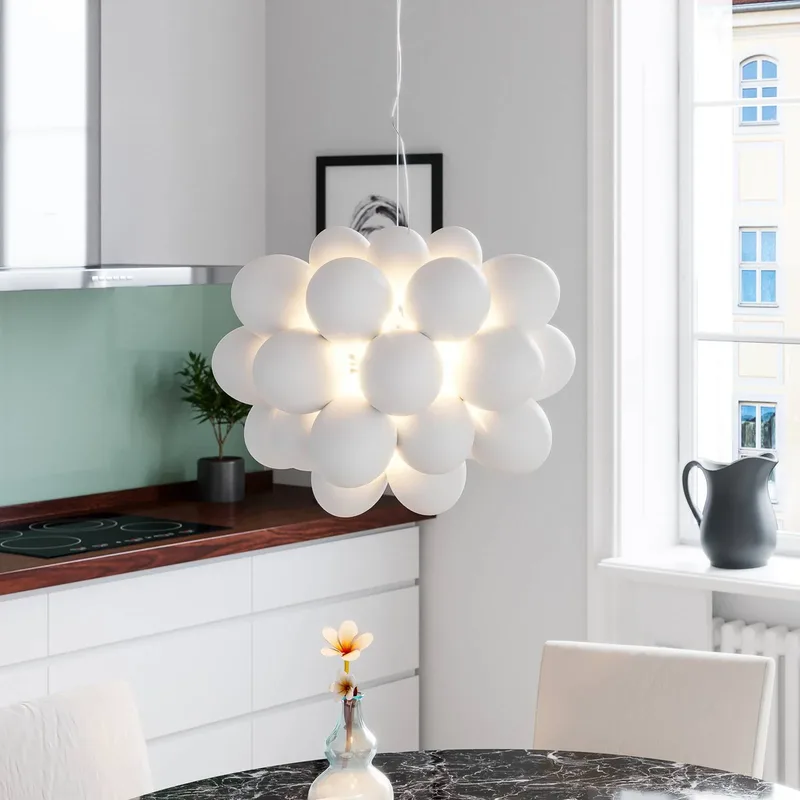 Gross Glas-Pendelleuchte, 50 cm von By Rydéns in Mat wit – Produktfoto