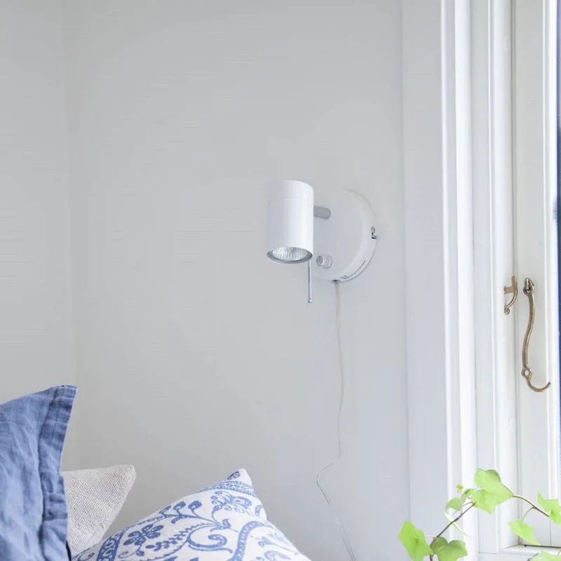 wandlamp Correct, metaal, GU10 från By Rydéns i Vit – produktbild