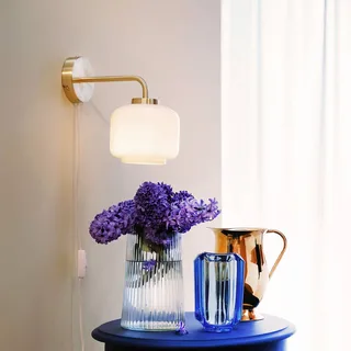 Arp wandlamp, messingkleurig, breedte 15 cm by Dyberg Larsen in Brass, White – product photo 2 of 4