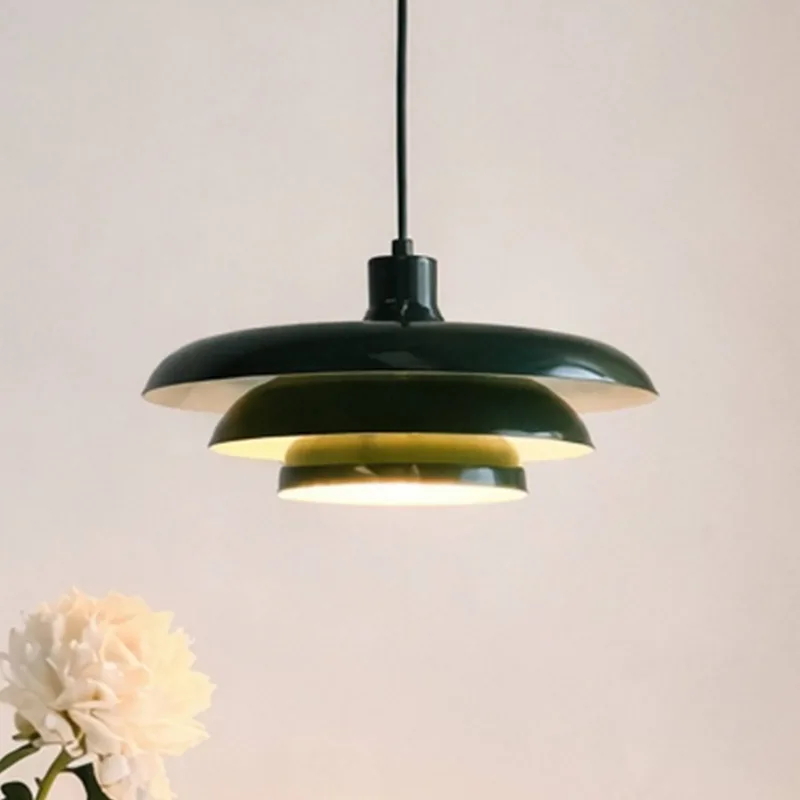 hanglamp Ava, metaal, Ø 31 cm fra Dyberg Larsen i Mørkegrøn – produktbillede 1 af 5