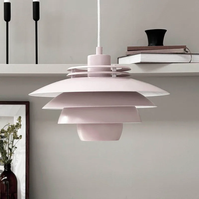 hanglamp Ejka mini, Ø 30 cm, metaal från Dyberg Larsen i Rosa – produktbild 1 av 5