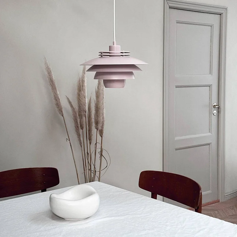 hanglamp Ejka mini, Ø 30 cm, metaal från Dyberg Larsen i Rosa – produktbild 2 av 5