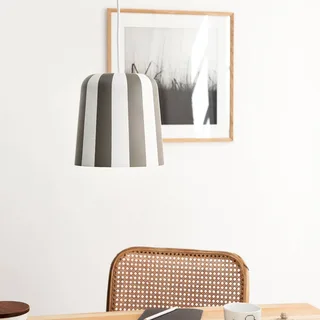 hanglamp Gry, grijs/wit, Ø 20 cm, metaal de Dyberg Larsen en Gris, Blanc – photo produit 1 sur 3