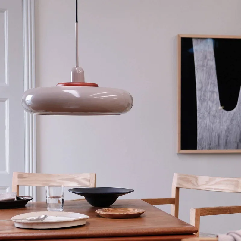 hanglamp Planet, Ø 40 cm, metaal von Dyberg Larsen in Melkwit – Produktfoto 3 von 5