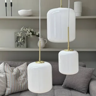 Silvia 20 Pendelleuchte Opal/Brass von Dyberg Larsen in Weiß, Messing – Produktfoto 1 von 5