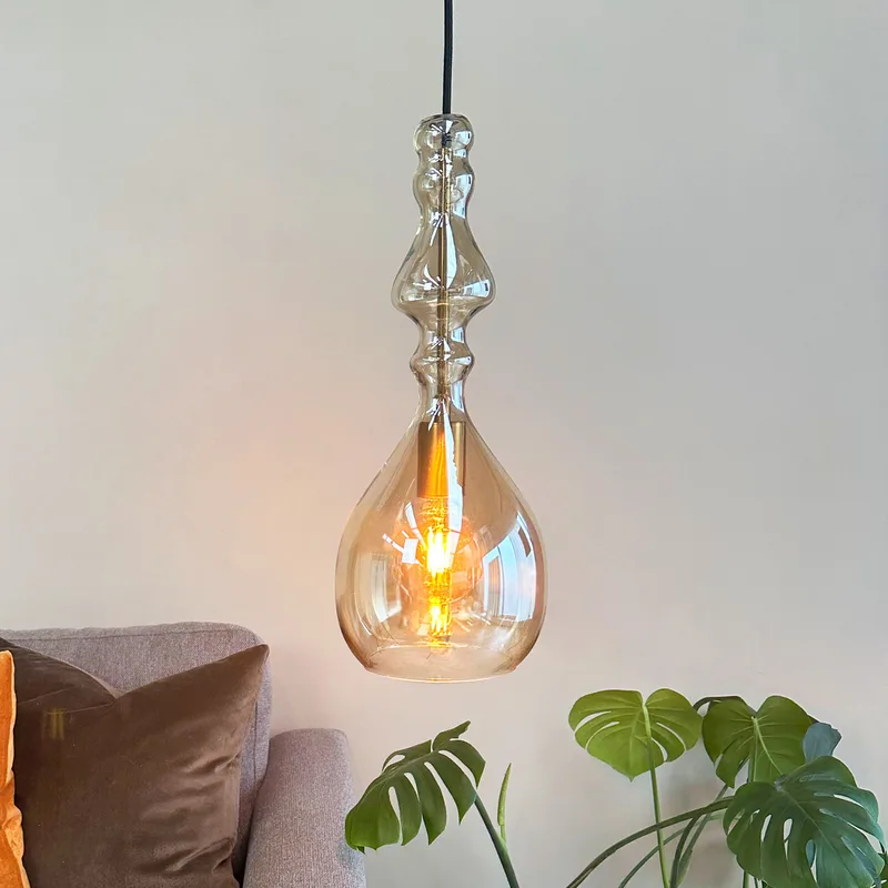 Lea hanglamp Amber fra Dyberg Larsen – produktbillede