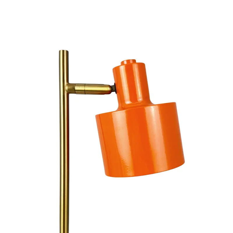 LED-batterijlamp Ocean Mini, oranje de Dyberg Larsen en Orange, Laiton – photo produit 3 sur 5