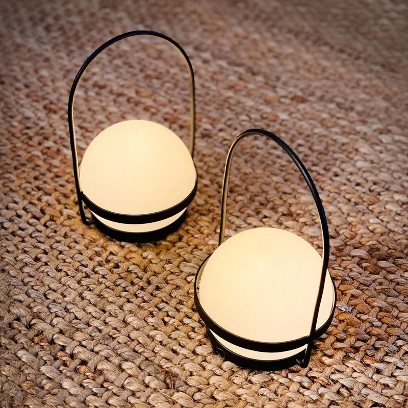 LED lantaarn Summer, 2 stuks, zwart från Dyberg Larsen i Svart, Vit – produktbild 1 av 4