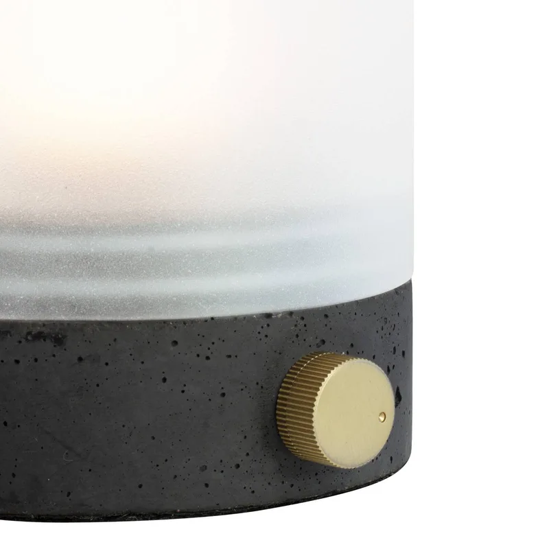LED tafellamp Cozy, hoogte 20,5 cm, beton de Dyberg Larsen en Gris, Opaal – photo produit 5 sur 5