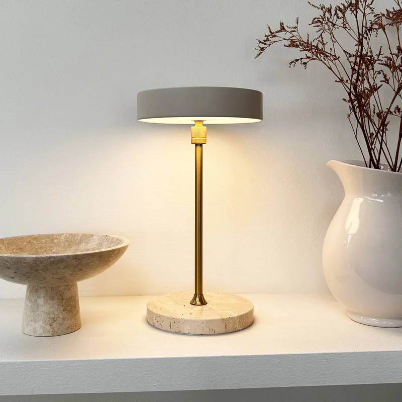 LED tafellamp op accu Moonlight, beige de Dyberg Larsen en Beige, Laiton – photo produit 1 sur 5