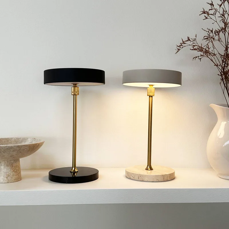 LED tafellamp op accu Moonlight, beige de Dyberg Larsen en Beige, Laiton – photo produit 3 sur 5