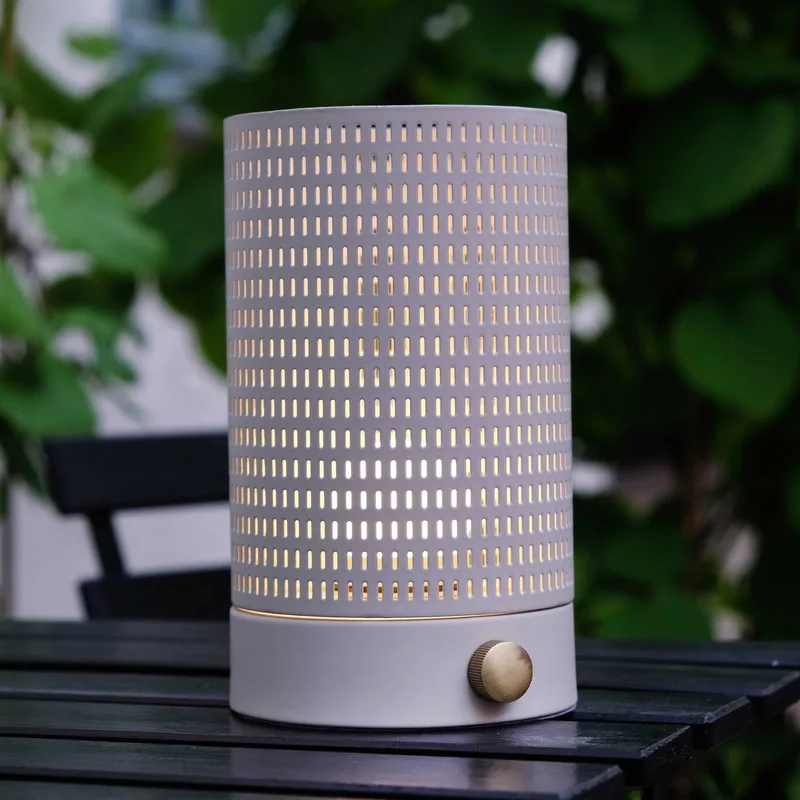 LED tafellamp op batterijen Mesh, hoogte 20 cm von Dyberg Larsen in Weiß – Produktfoto 1 von 4