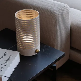 LED tafellamp op batterijen Mesh, hoogte 20 cm von Dyberg Larsen in Weiß – Produktfoto 2 von 4