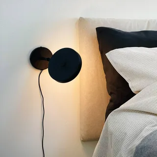 LED wandlamp Starlight, Ø14 cm, dimbaar. fra Dyberg Larsen i Sort – produktbillede 3 af 3