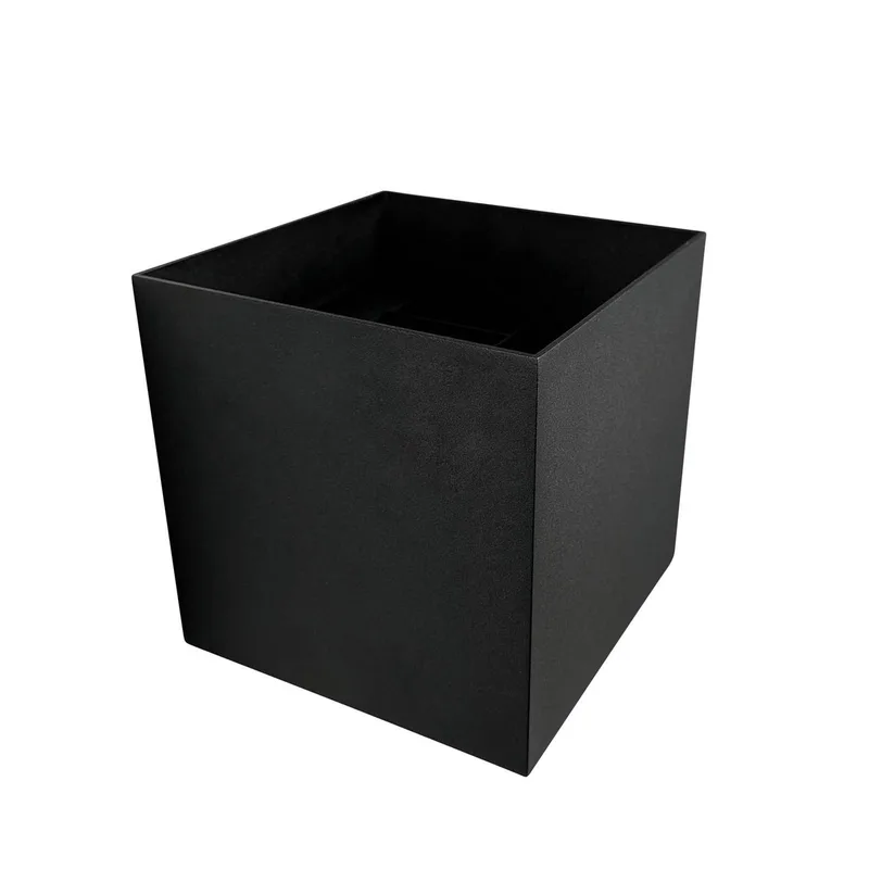 Venus LED Draußen Wandleuchte 15x15 Schwarz von Dyberg Larsen in Schwarz – Produktfoto 5 von 5