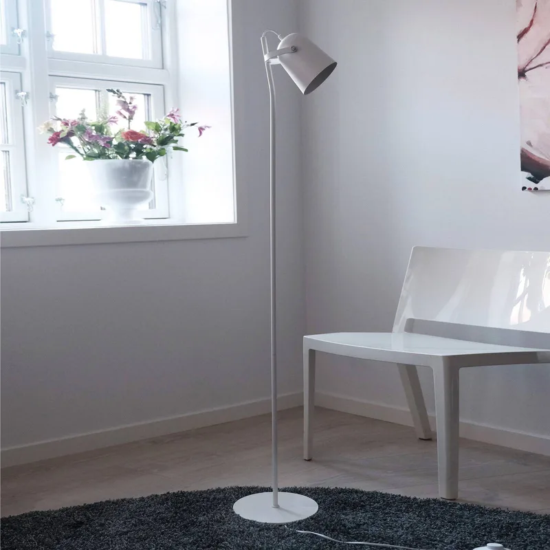 Oslo vloerlamp van metaal de Dyberg Larsen en Blanc – photo produit 1 sur 2