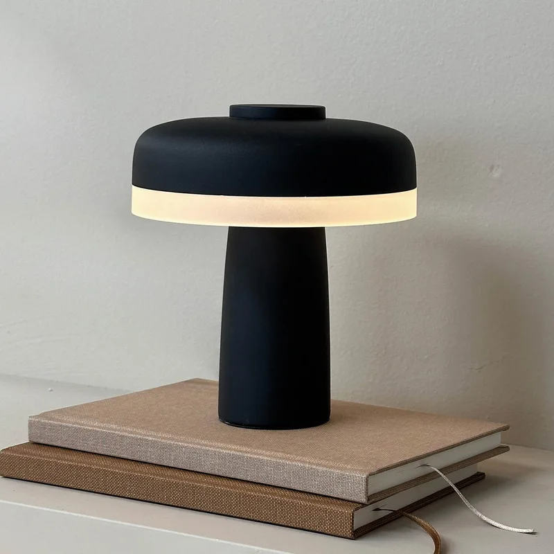 Porter LED Portable Taffellamp Mat Zwart de Dyberg Larsen – photo produit