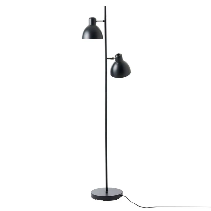 Skagen 2 golvlampa 2 lampor svart från Dyberg Larsen i Mat zwart – produktbild