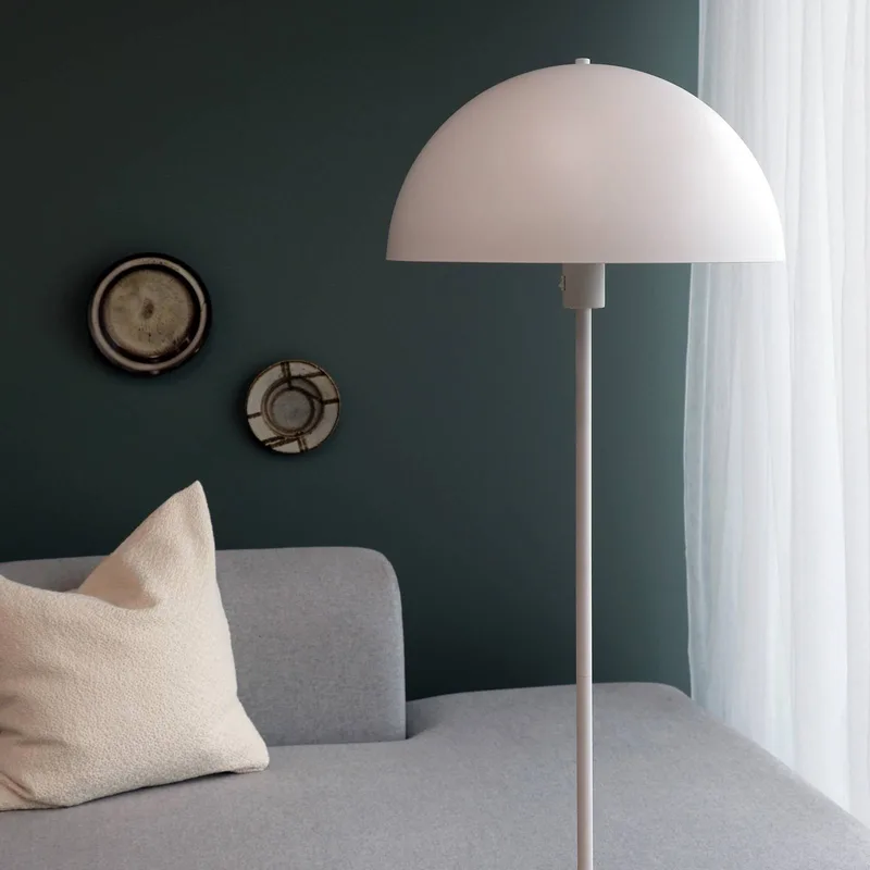 Stockholm golvlampa, vit från Dyberg Larsen i Vit – produktbild 2 av 5