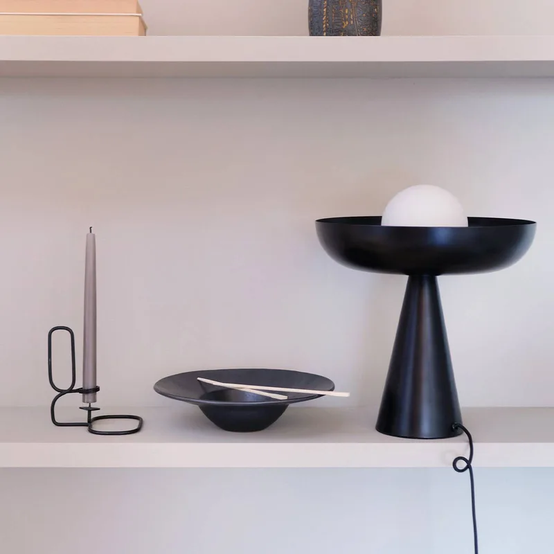 tafellamp Ava, zwart, metaal, hoogte 35 cm från Dyberg Larsen i Svart, Vit – produktbild 3 av 5